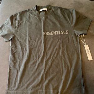 Men’s Essentials Tshirt